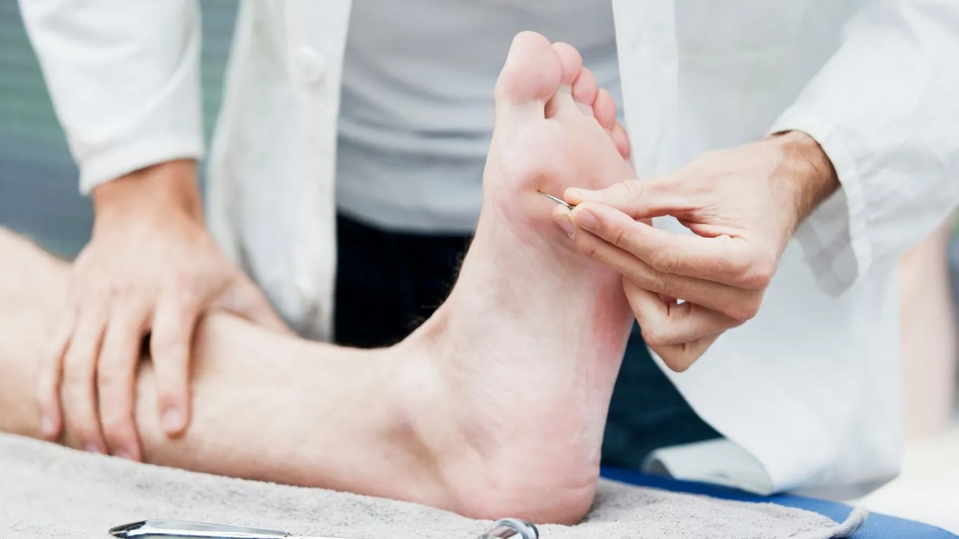 Diabetic foot examenation